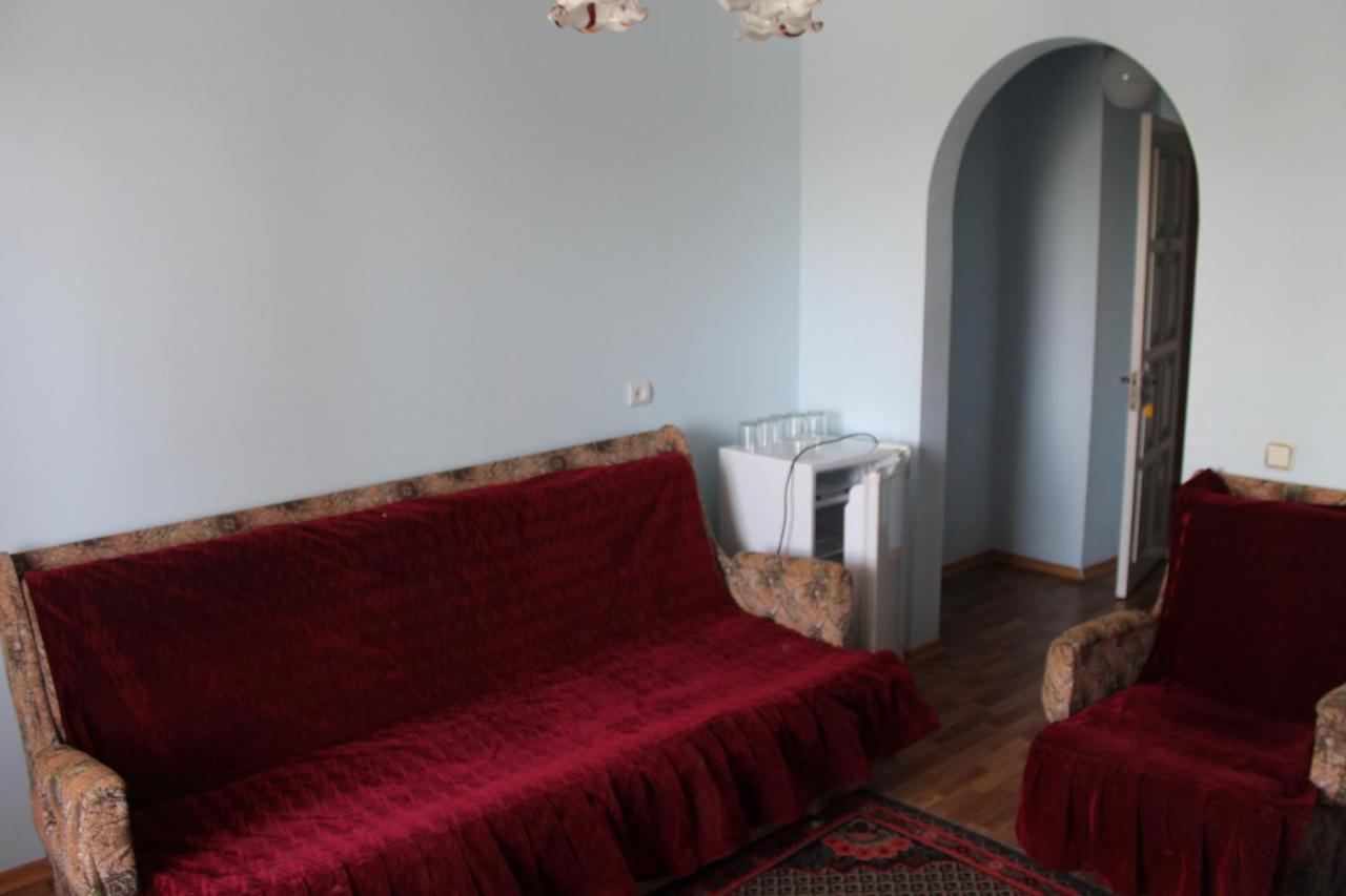 Kometa-2 Hotel Коблево Стая снимка