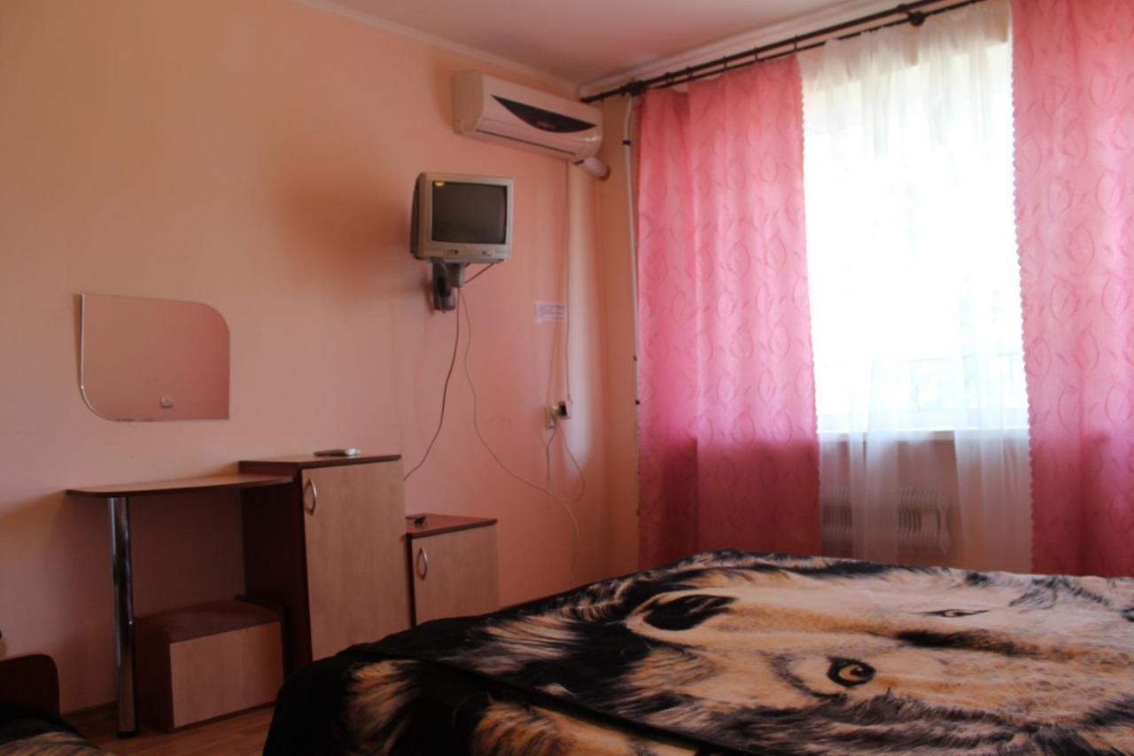 Kometa-2 Hotel Коблево Стая снимка