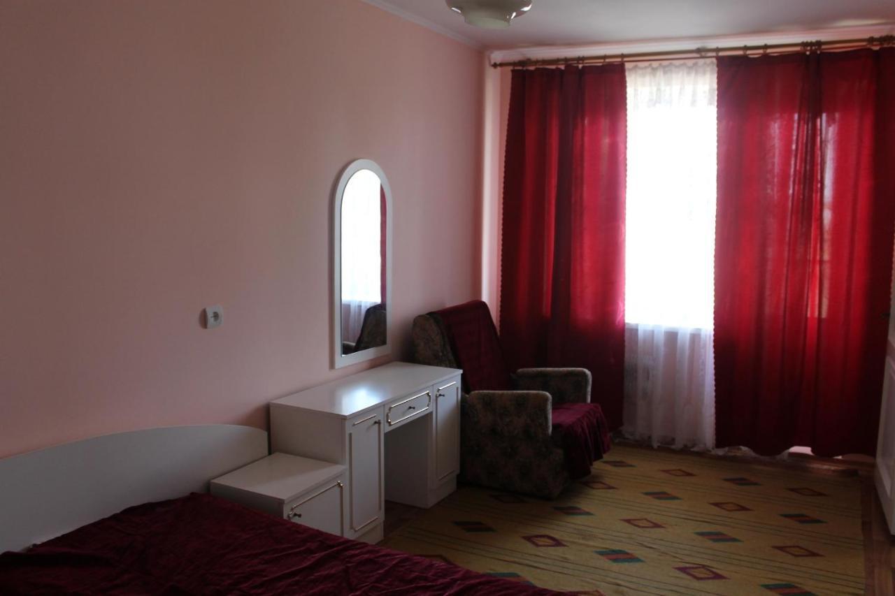 Kometa-2 Hotel Коблево Стая снимка