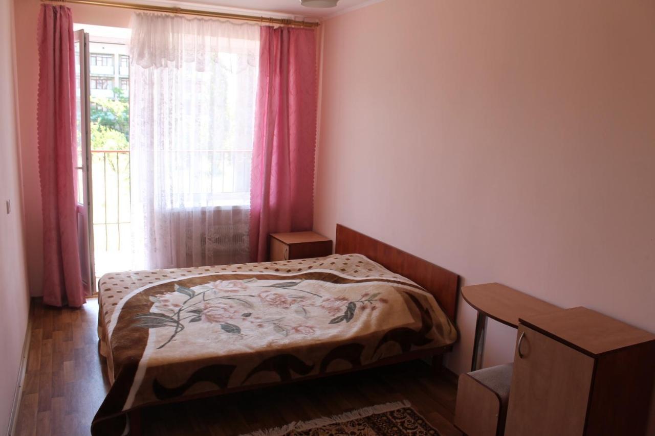 Kometa-2 Hotel Коблево Стая снимка